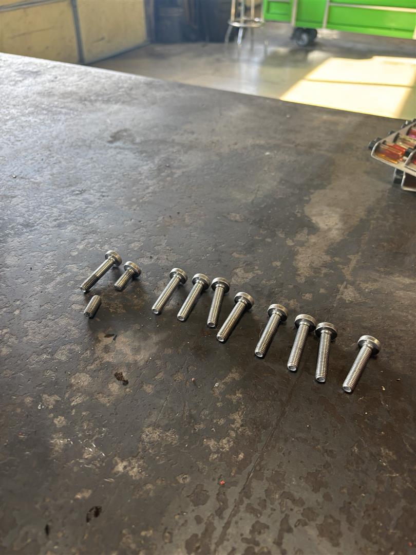 Why Mercedes Intake Manifold Bolts Fail: A Closer Look